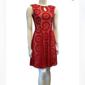 London Times Beautiful Sleeveless Red Lace Dress